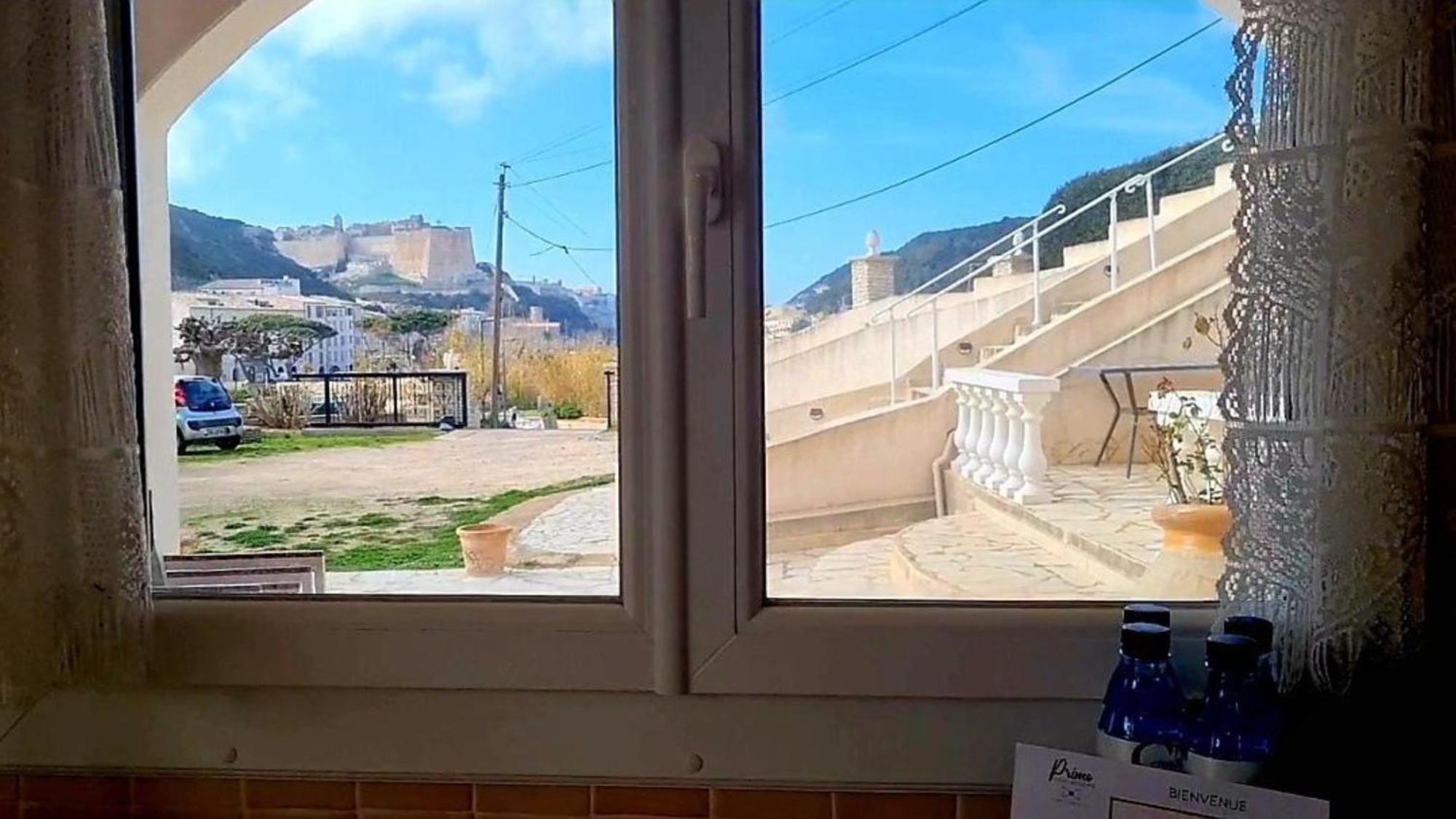 Appartement Kalliste, Logements Avec Vue Citadelle De Bonifacio Bonifacio  Exterior photo